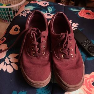 Low top burgundy vans